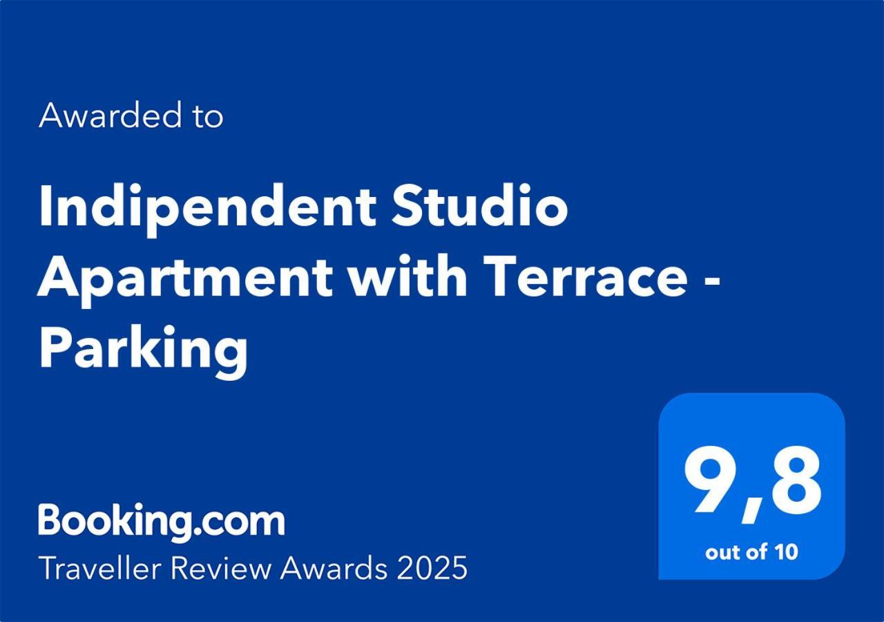 Indipendent Studio Apartment With Terrace - Parking Флоренция Экстерьер фото
